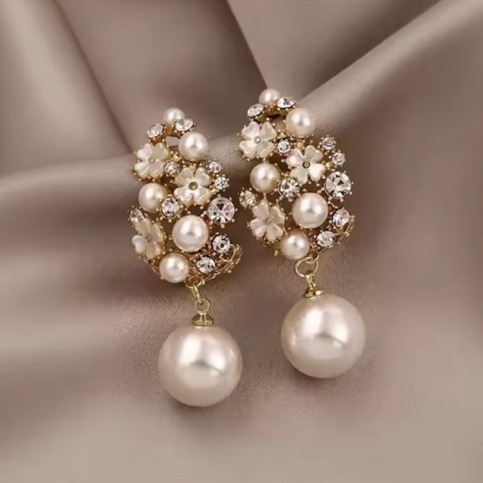 GOLDEN BLOOM PEARL EARRINGS
