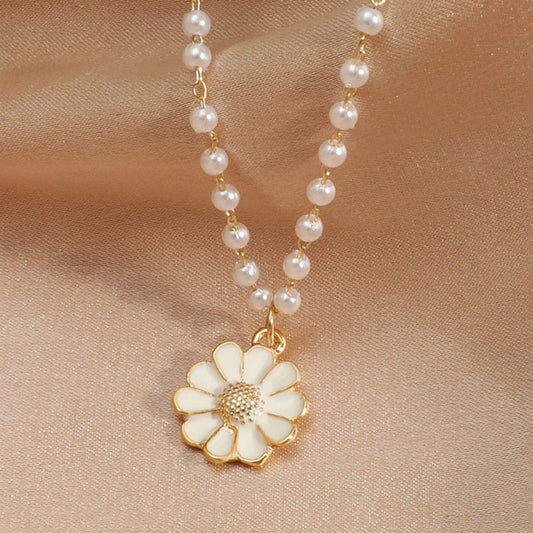 PEARL DAISY DELIGHT NECKLACE