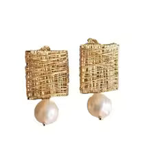 GOLDEN TANGLE PEARL DROPS