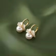 BOUCLES PERLE FLORALE ÉCLATANTE