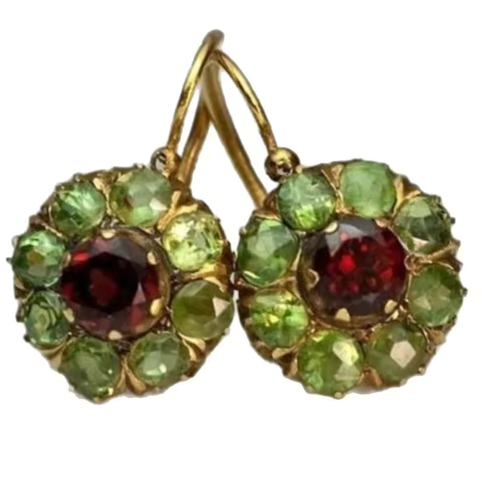 BOUCLES D’OREILLES CRISTAUX VERTS ET ROUGES RAYONNANTES