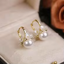 BOUCLES PERLE FLORALE ÉCLATANTE