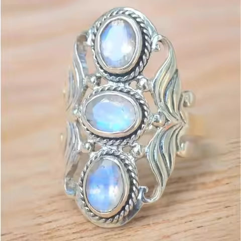 BAGUE PIERRE DE LUNE TRIPLE COURONNE