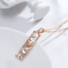 STELLAR STRIKE NECKLACE