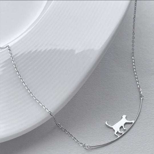 COLLIER ÉLÉGANT CHAT ESCALADANT