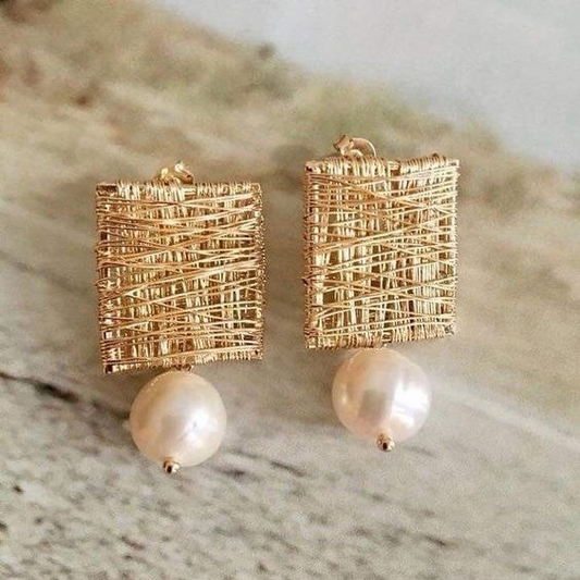 GOLDEN TANGLE PEARL DROPS
