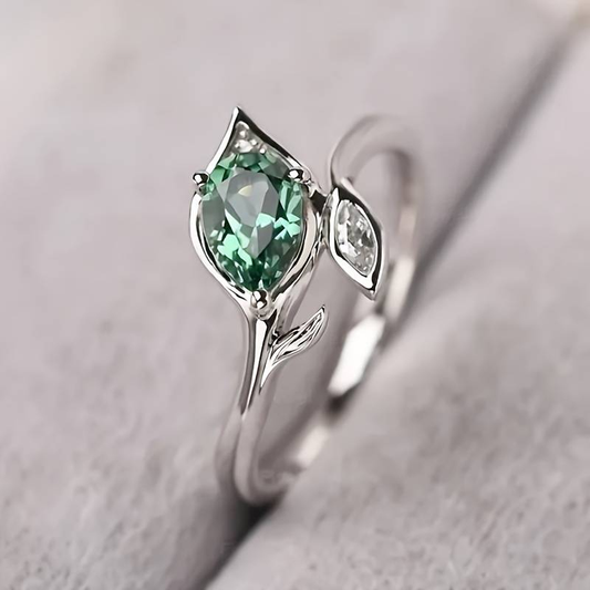 BAGUE FEUILLE RAFFINÉE CRISTAL VERT CÉLESTE
