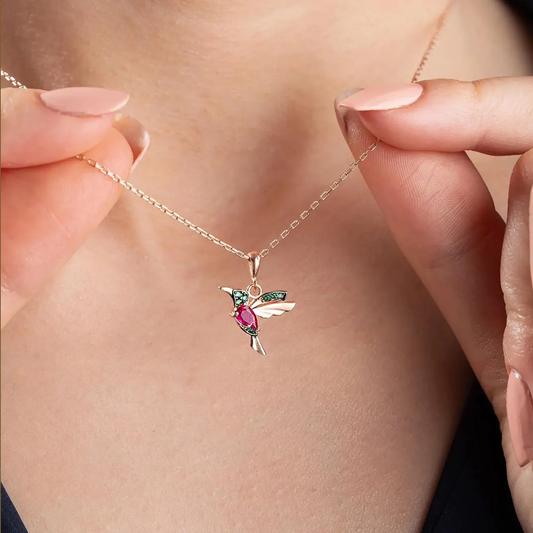COLLIER CRISTAL ROUGE OISEAU VOLANT