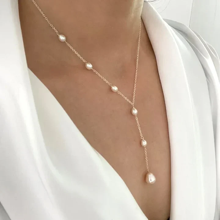 DUSK DEW STATEMENT PIECE