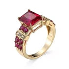 BAGUE VINTAGE OR AVEC PIERRE ROUGE